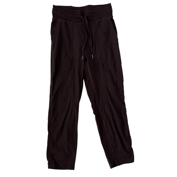 Lululemon‎ Dance Studio Mid-Rise Crop 25" in Chocolate Brown Size 2 - Picture 2 of 13
